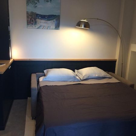 Dinard: Studio A 100 M De La Plage De L'Ecluse Exterior foto